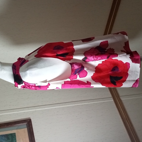 Talbots Pink and Red Floral Blouse Summer, Reunion, Vacation - Picture 8 of 8